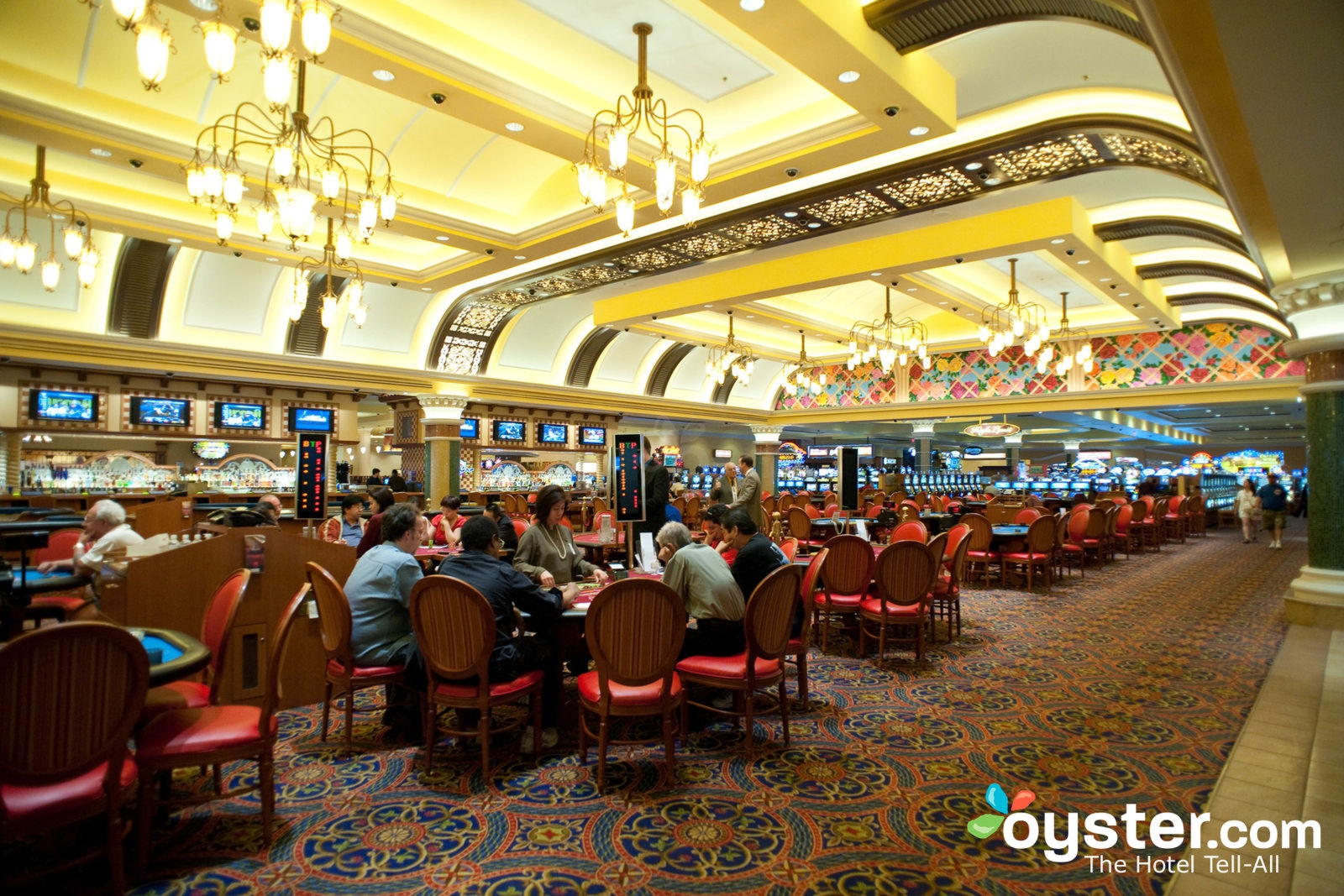 865% Deposit match bonus at Malina Casino