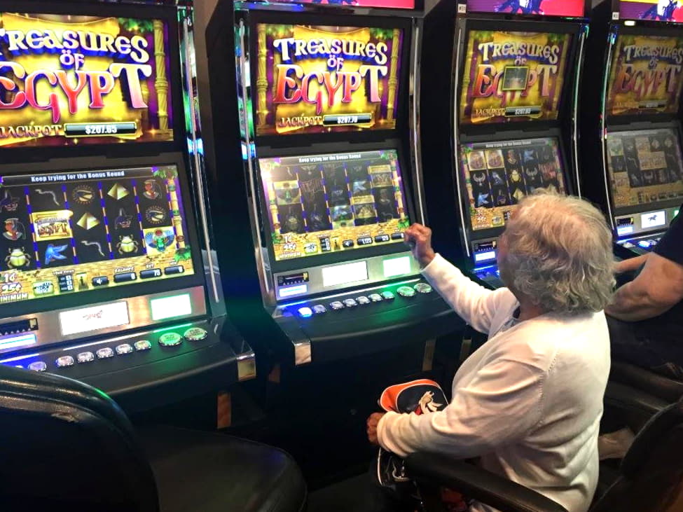 200 free spins at BGO Casino
