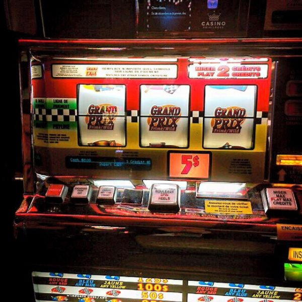 855% Welcome Bonus at Royal Panda Casino