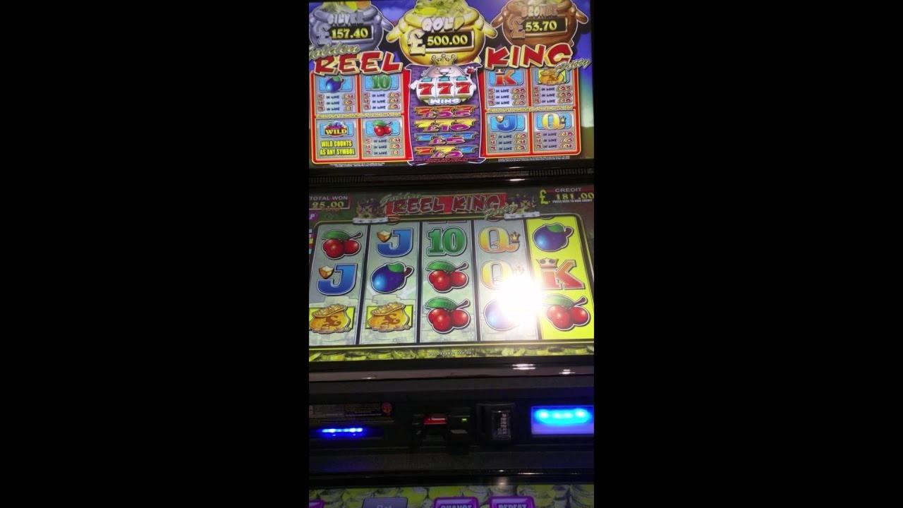 $595 Daily freeroll slot tournament at Vegas Hero Casino