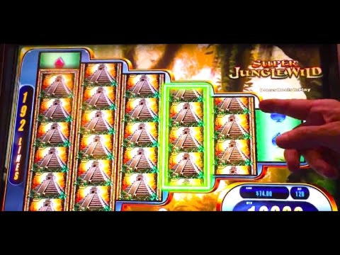565% Signup casino bonus at Royal Panda Casino