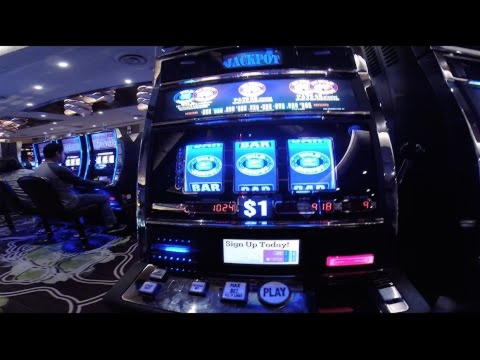€810 Daily freeroll slot tournament at Guts Casino