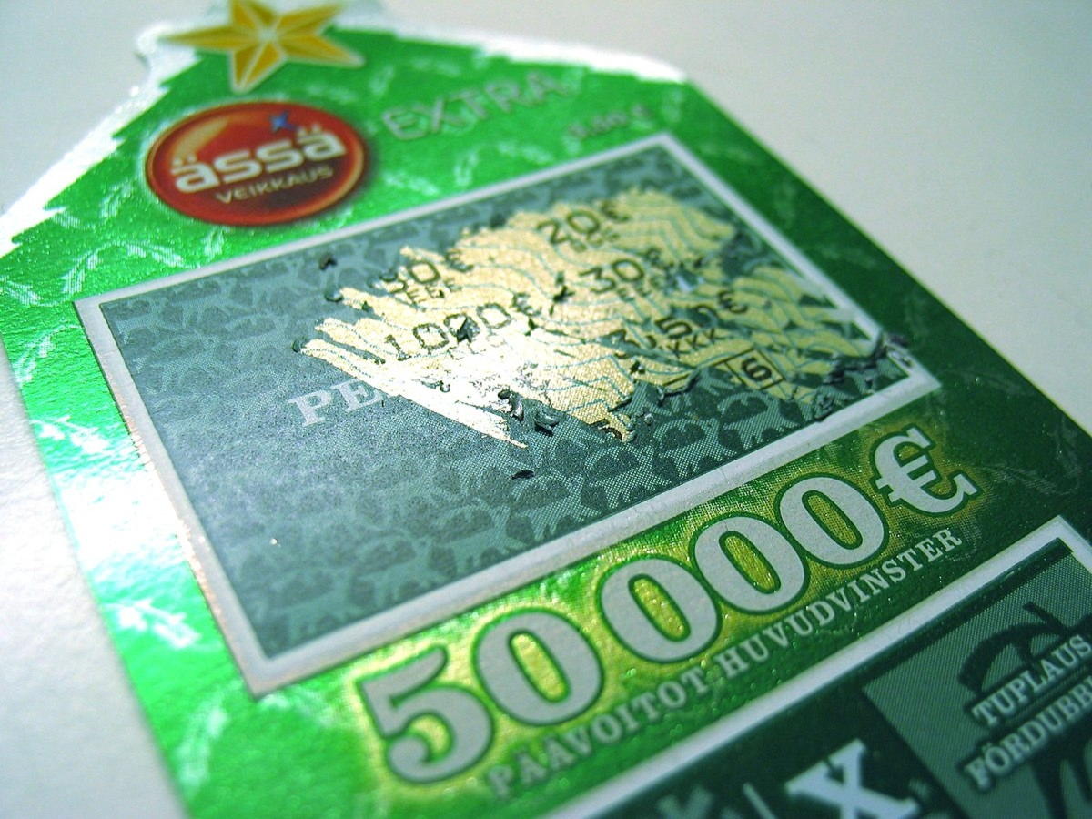 565% Deposit match bonus at Royal Panda Casino
