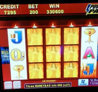 270 Free Spins right now at Vegas Hero Casino