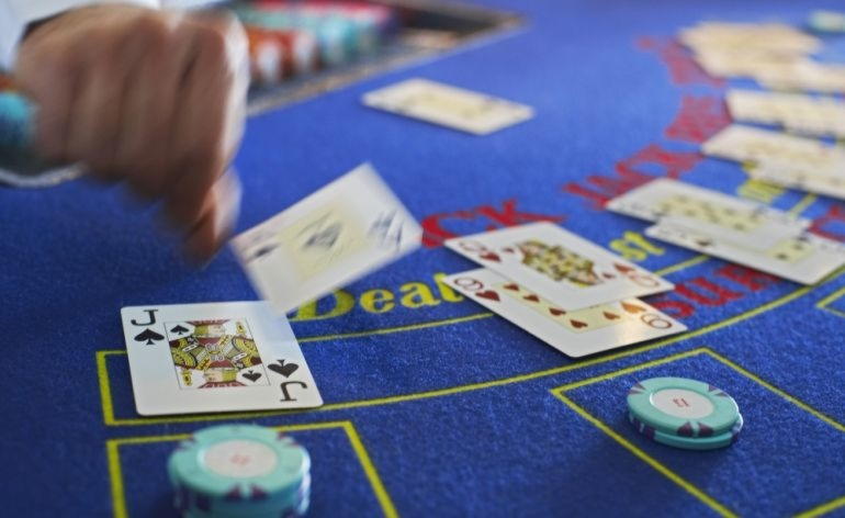 440% Welcome Bonus at High Roller Casino