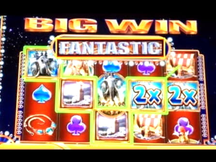 235 FREE Spins at Vegas Hero Casino