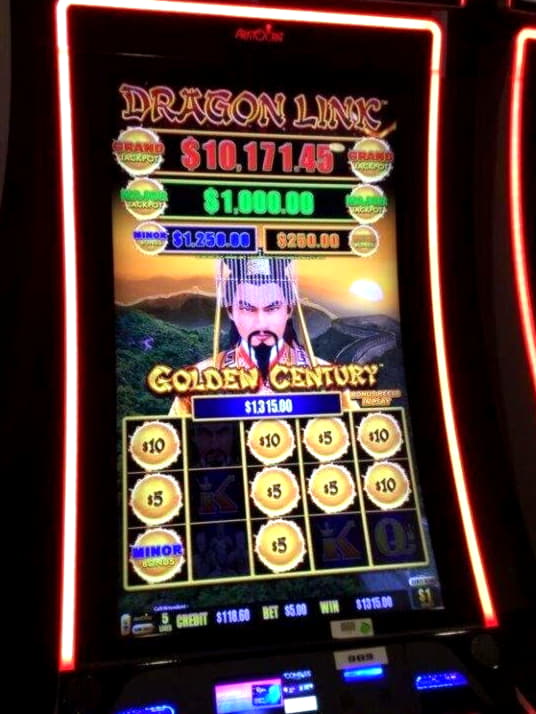 180 Free Spins no deposit at Malina Casino