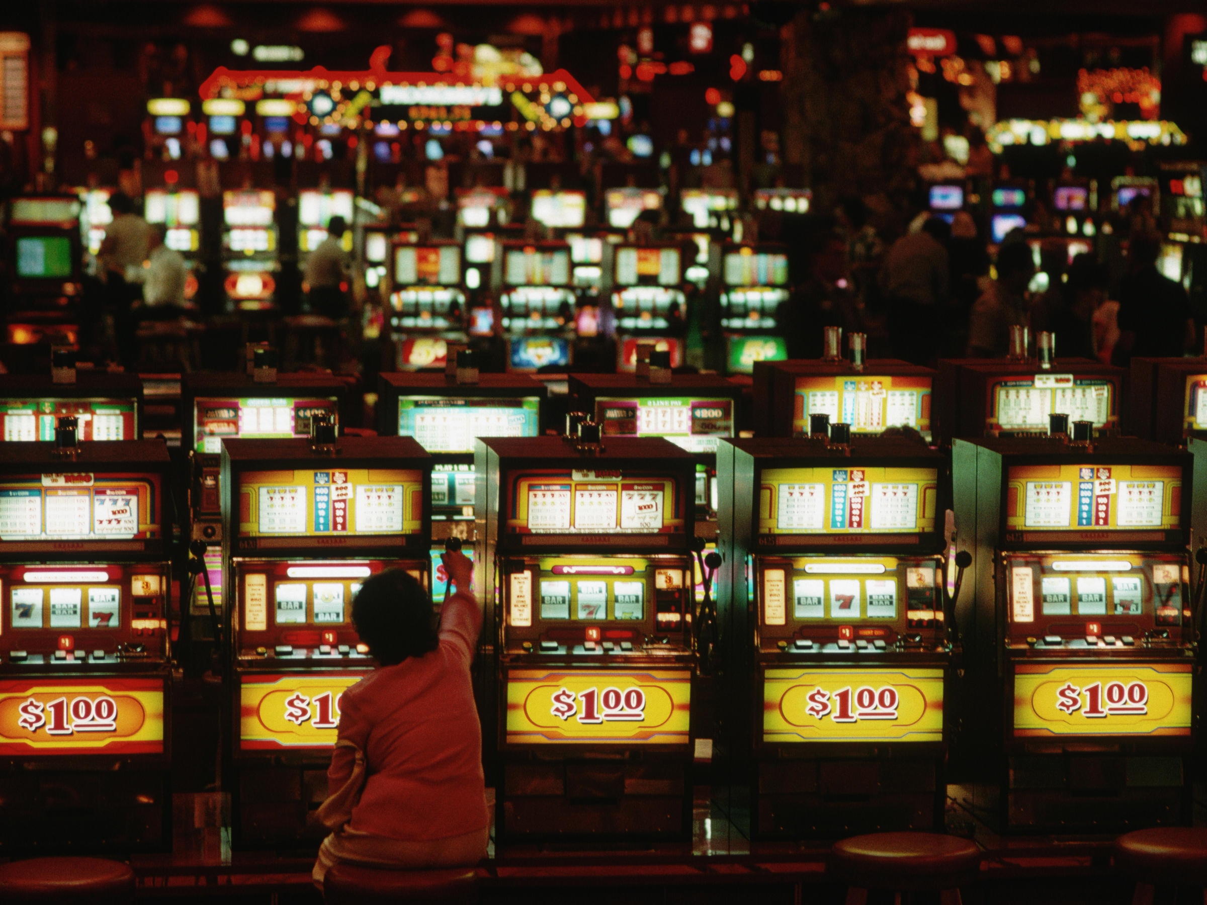 20 Loyal Free Spins! at Vegas Hero Casino
