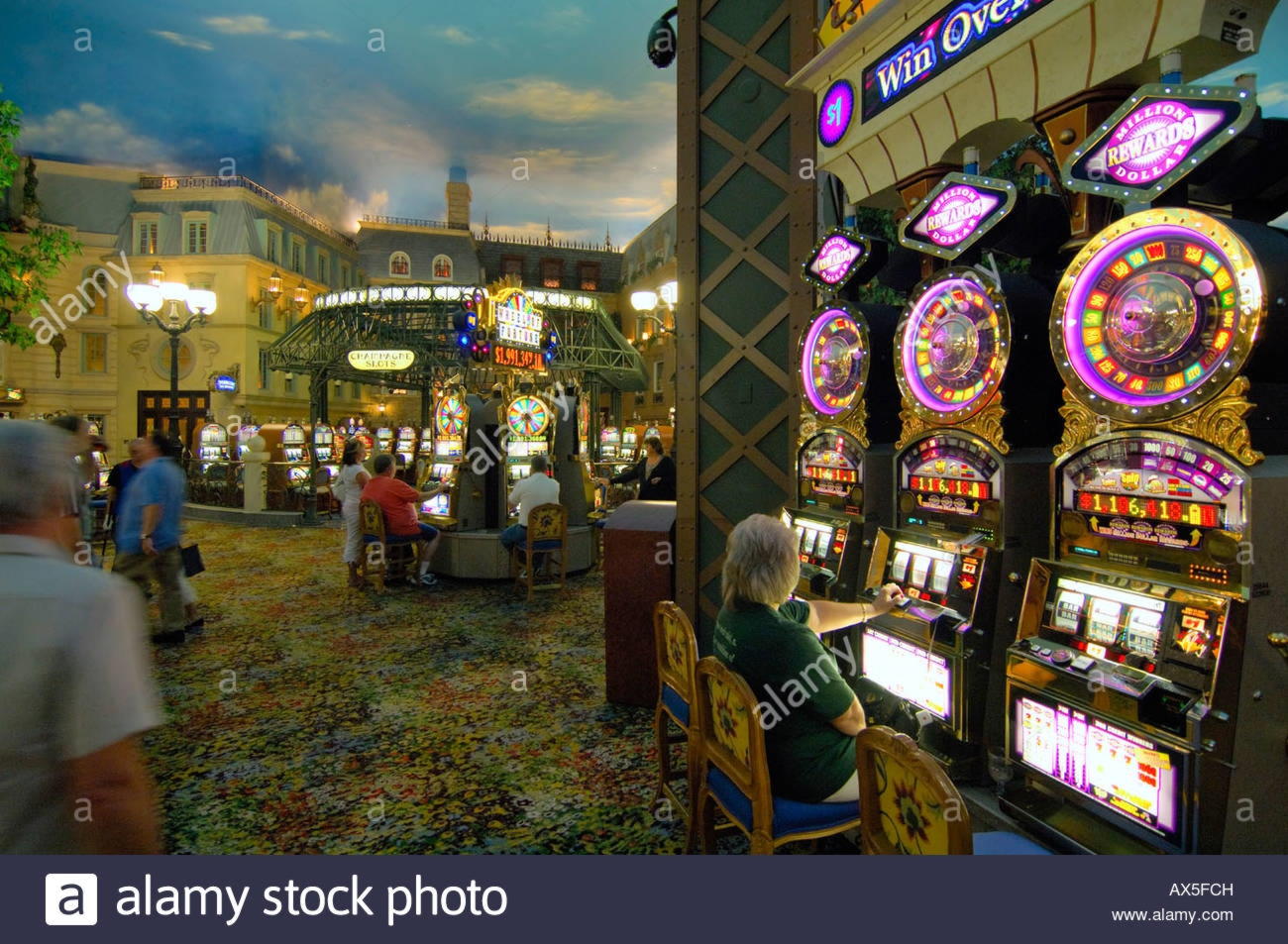 €695 Free Casino Tournament at Vegas Hero Casino
