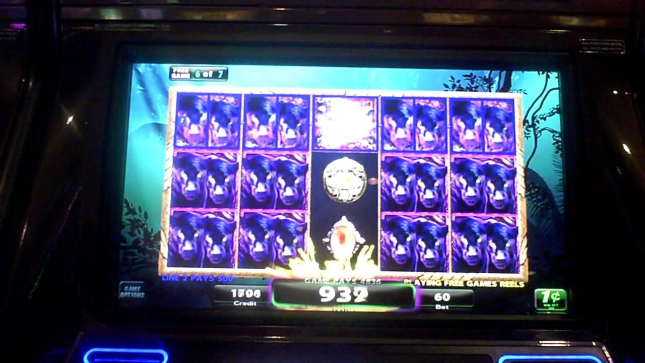 590% Deposit match bonus at Casino Luck