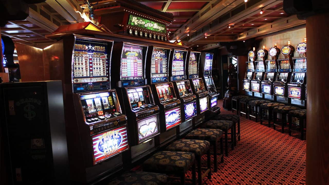 EUR 205 Daily freeroll slot tournament at Kaboo Casino